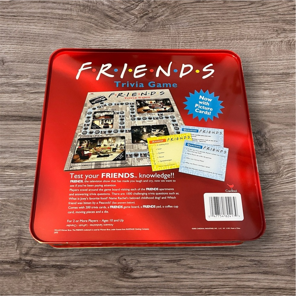 Friends Trivia Game - Red - Picture 3 of 6